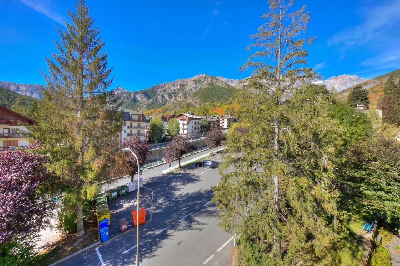 Il Rododendro City Center - Happy Rentals Bardonecchia Eksteriør billede